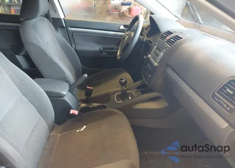 2009 Volkswagen Jetta S z USA, uszkodzony, nr VIN 3VWJZ71K89M035766